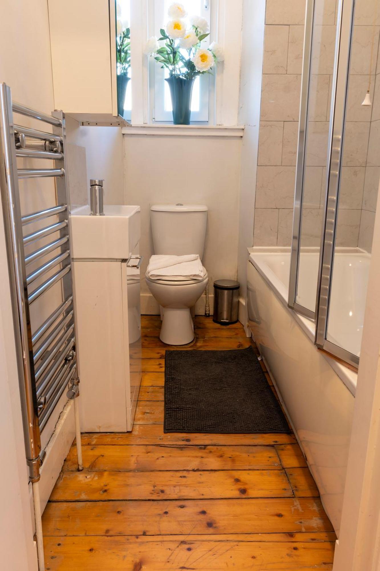 Cosy Flat Near Centre